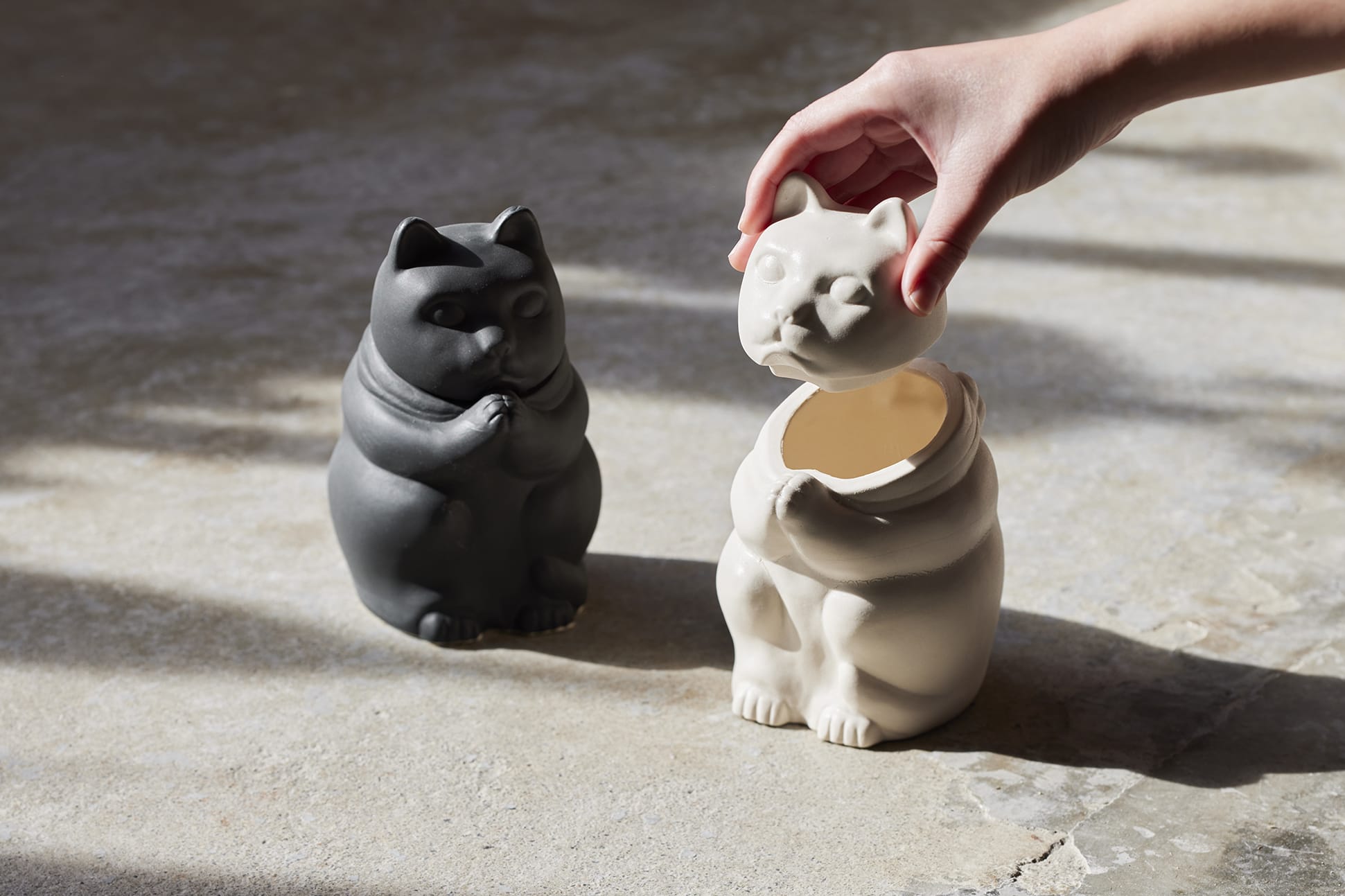 03 / Contracted manufacture of original items